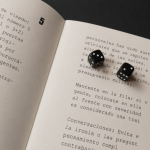 Viaje azaroso por los países de Sistemia - Fanzine juego dados suerte